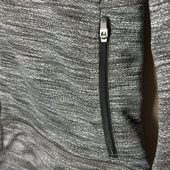 Athleta Heather Gray Full Zip Jacket Size XS Stretch Thumb Hole - Picture 8 of 10